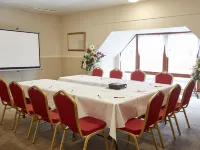 The Caledonian Hotel Hotels in Leven