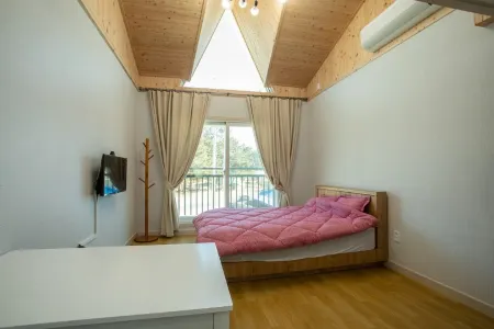 Samcheok Deoksan Pension