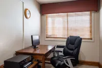 Travelodge Suites by Wyndham Regina / Eastgate Bay