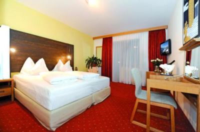 Double Room With Balcony König Photo