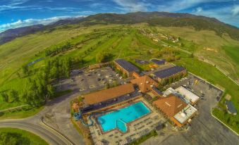 Fairmont Hot Springs Resort