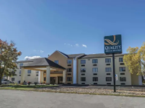 クオリティ イン & スイーツ ピッツバーグ ハーマービル ハーマー・タウンシップのホテル