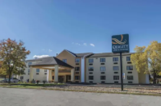 Quality Inn & Suites Hoteles en Municipio de Harmar