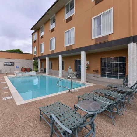 Comfort Inn & Suites Frisco - Plano