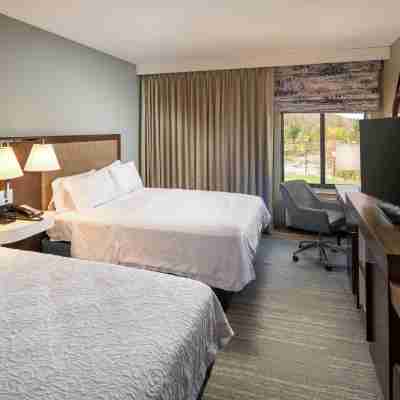 Hampton Inn & Suites Binghamton/Vestal Rooms