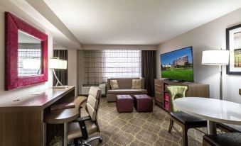 DoubleTree by Hilton Winston Salem - University