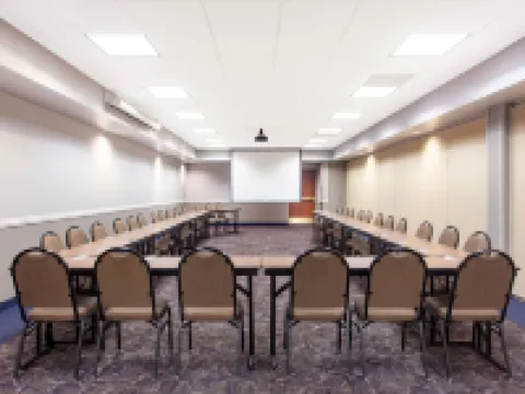 AmericInn by Wyndham Mankato Event Center マンケートーのホテル