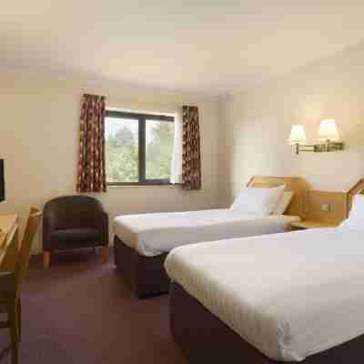 Days Inn by Wyndham Taunton Rooms