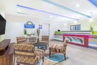 Days Inn & Suites by Wyndham Madisonville Hotels in Madisonville