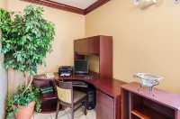 Quality Inn Lynchburg Near University - parking