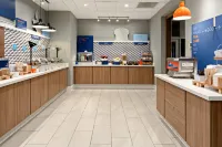 Holiday Inn Express & Suites PALM DESERT - MILLENNIUM by IHG - Aamiainen