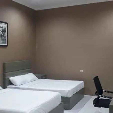 Crystal Inn