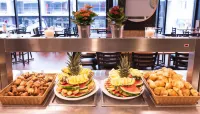 Travelodge by Wyndham Montreal Centre - sarapan