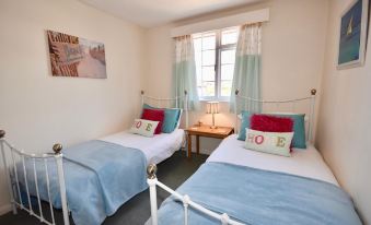 Harbour Life Dog Welcoming Yarmouth First Floor Apartment Sleeps 4