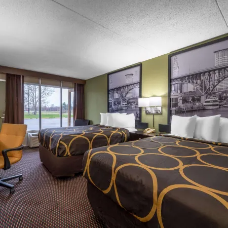 Super 8 by Wyndham Perrysburg/Toledo