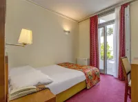 Amadria Park Beach Hotel Niko فنادق في 