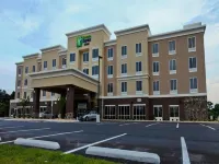 Holiday Inn Express & Suites Goldsboro - Base Area