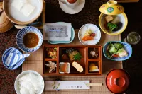 烏姆拉亞旅館 - 酒吧