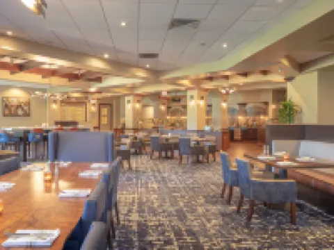 オーバーン マリオット オペライカ リゾート & スパ アット グランド ナショナル オペライカのホテル