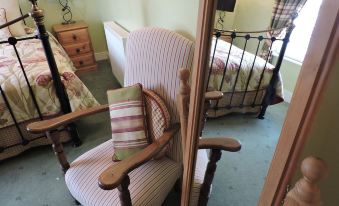 The Angel Inn B&B - Housity