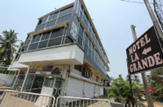 Motel la Grandeur Hotels in 