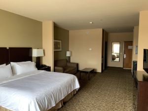 Holiday Inn Express & Suites Pecos