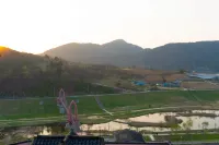 青瓦台青龍汽車旅館