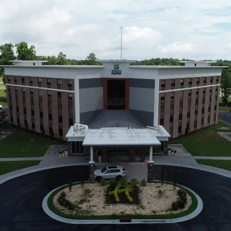 Holiday Inn Express ROCKY MOUNT – SPORTS CENTER by IHG