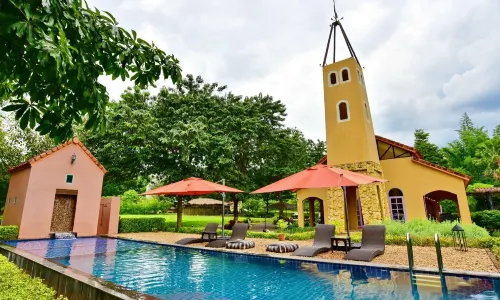 La Provence Suan Phung Hotel