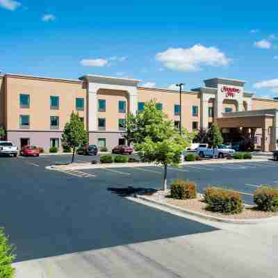 Hampton Inn Bismarck Hotel Exterior