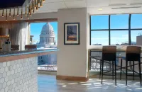 The Madison Concourse Hotel - bar