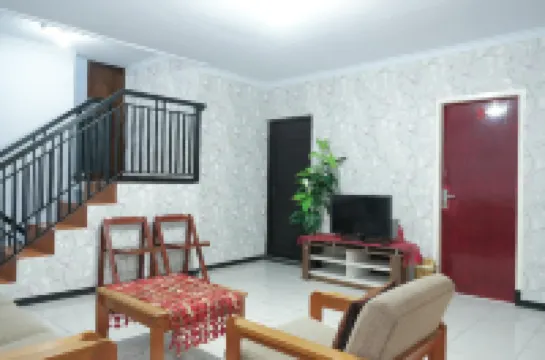 OYO 1380 Velodrome Family House Syariah