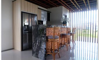 RedDoorz Plus Near Canggu Beach