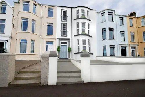 Coast & City - Eglinton Street Hotels in Portrush