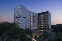 Fairfield by Marriott Mumbai International Airport Hotels near Exquisite by Oberoi Realty