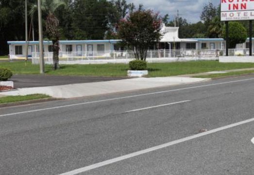 로열 인 모텔 페리