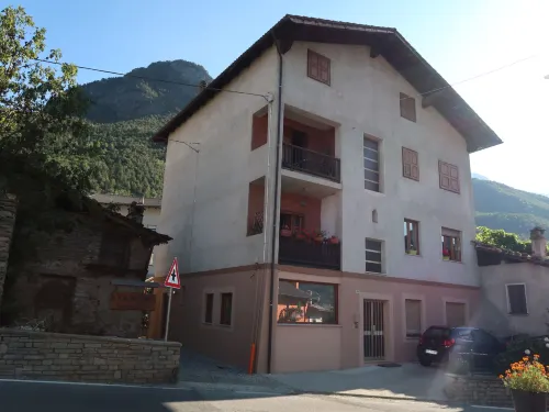 La Maison d'Amelie Hotels in Fénis