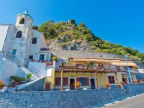 La Mela Blu Ξενοδοχεία στην πόλη Φουρόρε