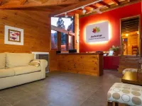 Arbolar, Casas de Montaña- Piscina Climatizada Hotels in Los Lagos Department