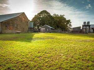 The Barracks, Tocal