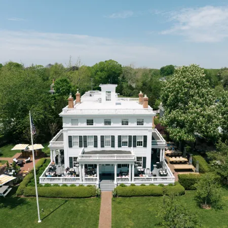 Topping Rose House