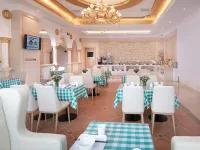 Vienna Hotel (Loudi High-speed Railway South Station Municipal Government) - Mountain view