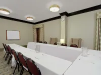 Hampton Inn Austin-South/Airport Area Hotels near Garrison Park