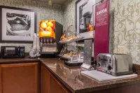 Hampton Inn Winchester-University/Mall Area - breakfast