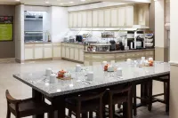 Hilton Garden Inn McAllen Airport - breakfast