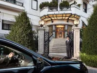 Hotel Lord Byron - Small Luxury Hotels of the World Hôtels à proximité de : The shop of Marmoraro