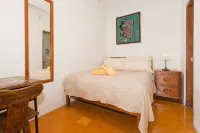 Ndalem Sardan Guesthouse Hotels in Banguntapan