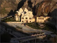 Ma'in Hot Springs Hotel di 