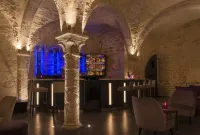 Hôtel Aux Vieux Remparts - bar