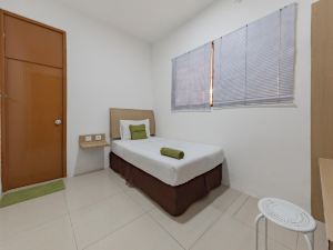 Urbanview Hotel Cozy Samarinda